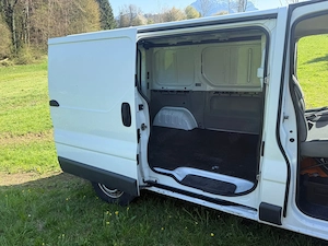 Opel Vivaro Kastenwagen Bild 4