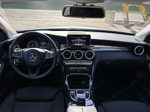 Mercedes Benz C180 d  Bild 9