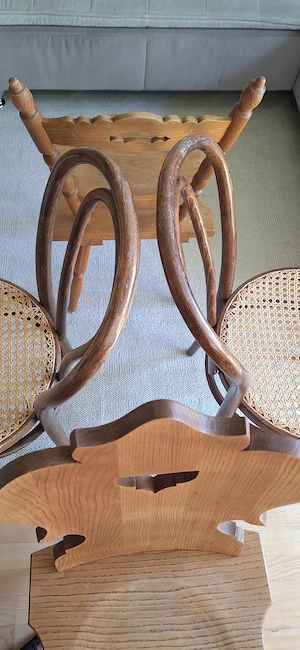 Original Thonet und Bauenstühle Bild 4