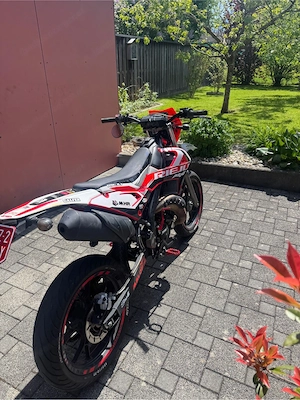 Rieju mrt 50 sm replica Bild 3