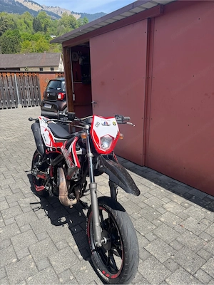 Rieju mrt 50 sm replica Bild 5