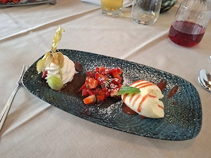 Korbsessel mit Sitzpolster