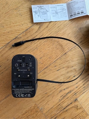 NEU! Universal-Reiseadapter, Reisestecker mit Ladeanschluss für USB-A und USB-C Steckdosenadapter Bild 2