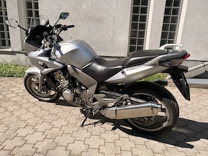 Honda CBF 1000 Bild 4