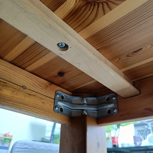 Voll Holztisch 104x204 ausziehbar auf 297 cm, inkl 2 Ausziehplatten, gebraucht. Bild 3