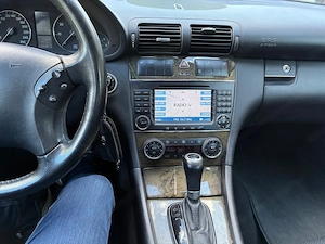 Mercedes C320 4 Matic Vollausstattung  Bild 4