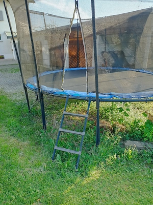 Trampolin 430 zu verschenken  Bild 2