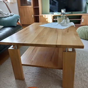 Wohnzimmer Möbelkombination und Couchtisch