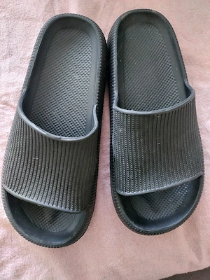 Damen badeschuhe Bild 2