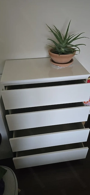Malm kommode mit glasplatte Bild 3