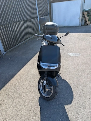 Ecooter E2R - Elektro Motorroller 125er-Klasse  Bild 3