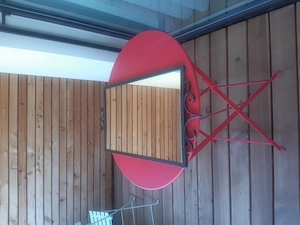 Ein Wandspiegel  Bild 3