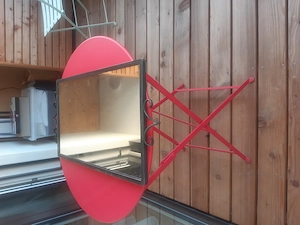 Ein Wandspiegel  Bild 2