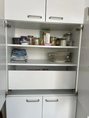 L-Küche mit Edelstahl Arbeitsplatte  Bild 4