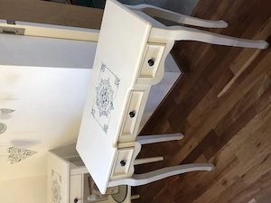 Möbel, Beistelltischchen Bild 2