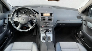 Mercedes C 220 CDI Avantgarde Blue Efficiency (Diesel) 170 PS. 2010 Modeljahr   Schaltgetriebe Bild 7