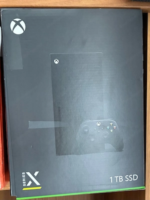 XBOX Series x + Controller Bild 2