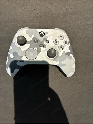 XBOX Series x + Controller Bild 4
