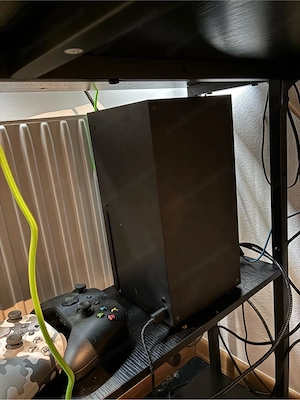 XBOX Series x + Controller Bild 3