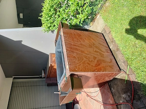 Kleines Hochbeet auf Räder zu verkaufen 