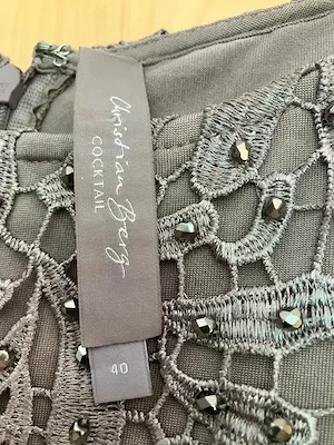 Schönes Cocktailkleid mit Jacke ! Neuwertig! Bild 3