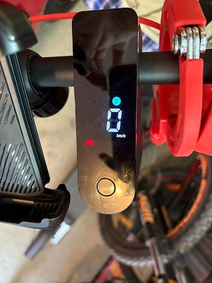 Verkaufe Xiaomi 5Pro E Scooter Bild 2