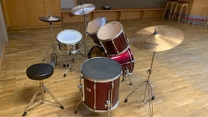 Schlagzeug Garnitur Bild 2