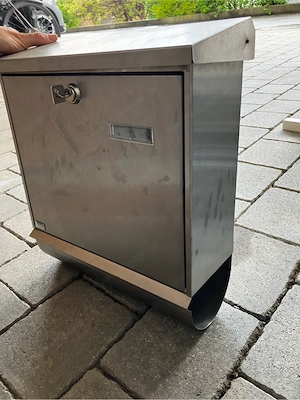 Briefkasten von Burg Wächter, Edelstahl Bild 4