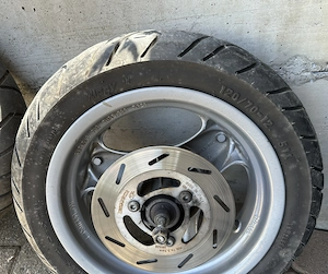 Roller Reifen-Yamaha Neos Bild 3