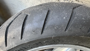 Roller Reifen-Yamaha Neos Bild 4