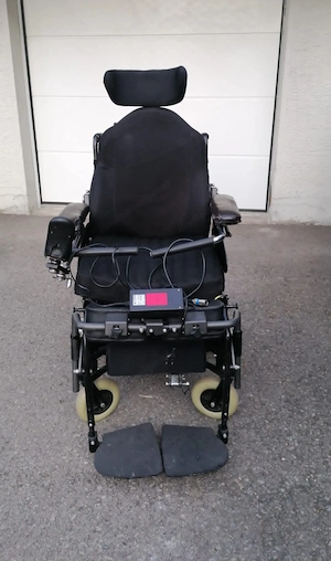 Elektrorollstuhl mit Stehfunktion & Begleitsteuerung - Vassilli Profi inkl. ROHO Bild 6