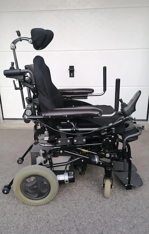 Elektrorollstuhl mit Stehfunktion & Begleitsteuerung - Vassilli Profi inkl. ROHO Bild 9