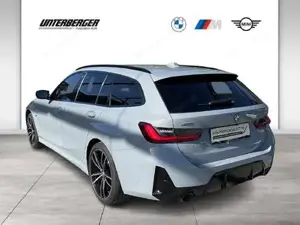 BMW 330e xDrive M-Sportpaket // Panorama Glasdach // Harman Kardon Bild 4