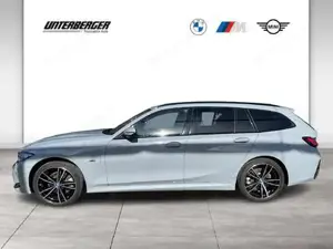 BMW 330e xDrive M-Sportpaket // Panorama Glasdach // Harman Kardon Bild 3