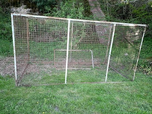 großes Gehege für Holz, Tiere .... Bild 2