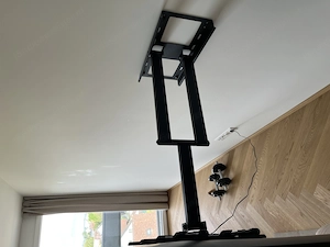 43 Zoll Samsung Smart TV mit Halterung Bild 5