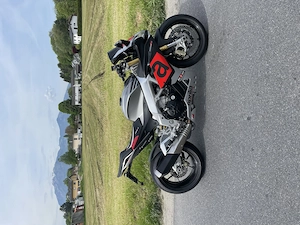 Aprilia Tuono V4 1100 