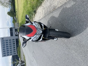 Aprilia Tuono V4 1100  Bild 3