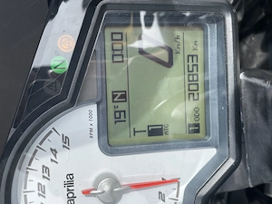 Aprilia Tuono V4 1100  Bild 5