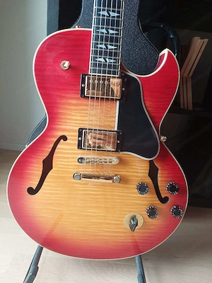 Gibson ES-137 Custom, Bj 2005 Bild 2