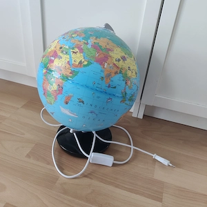 Globus mit Beleuchtung für Kinder 