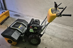 Benzinkehrmaschine Stiga Bild 5