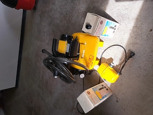 HAUSWASSERWERK BJ. 98, ORIGINAL VERPACKT, nie gebraucht, inkl. 2 Filter und Schlauch  Bild 4