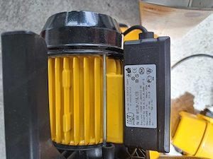 HAUSWASSERWERK BJ. 98, ORIGINAL VERPACKT, nie gebraucht, inkl. 2 Filter und Schlauch  Bild 3