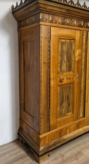 Intarsien Schrank Antik Kirschbaum Bild 4