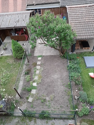 Gemütliche 4-Zimmer-Dachgeschosswohnung mit Garten, provisionsfreie 