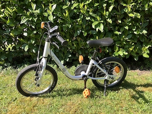 Kinderfahrrad B'Twin 14 Zoll mit Klingel, Licht und Ständer Bild 2
