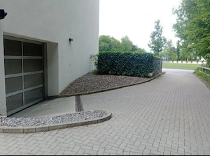 Motorrd Tiefgaragenstellplatz  Bild 3