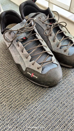 Bergschuhe Lowa, und ein paar Zustiegschuhe