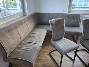 Eckbank mit 2 Stühlen  Bild 2